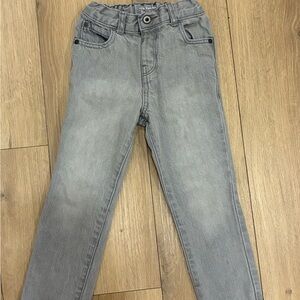 The Children’s Place Gray Kids Denim Jeans 4t